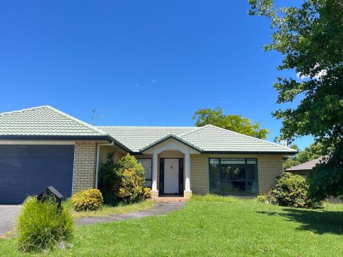 Family Retreat with Playground Views in East Tamaki in Auckland, New Zealand
