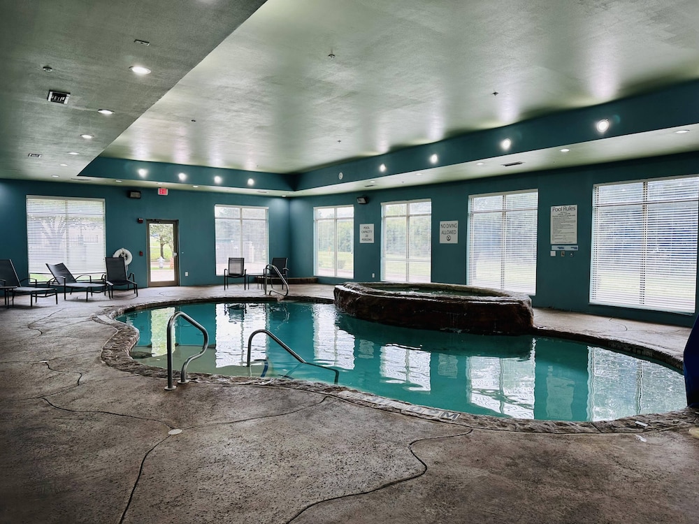 Holiday Inn Express & Suites Mansfield by IHG - photo 38