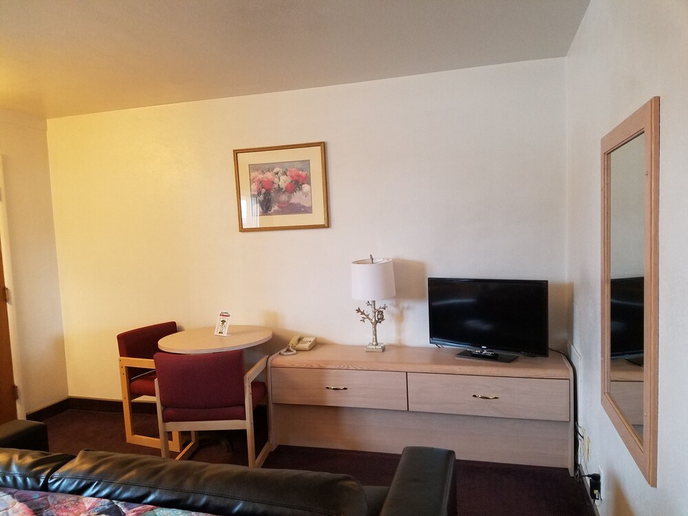 Downtown Xenion Motel - photo 17