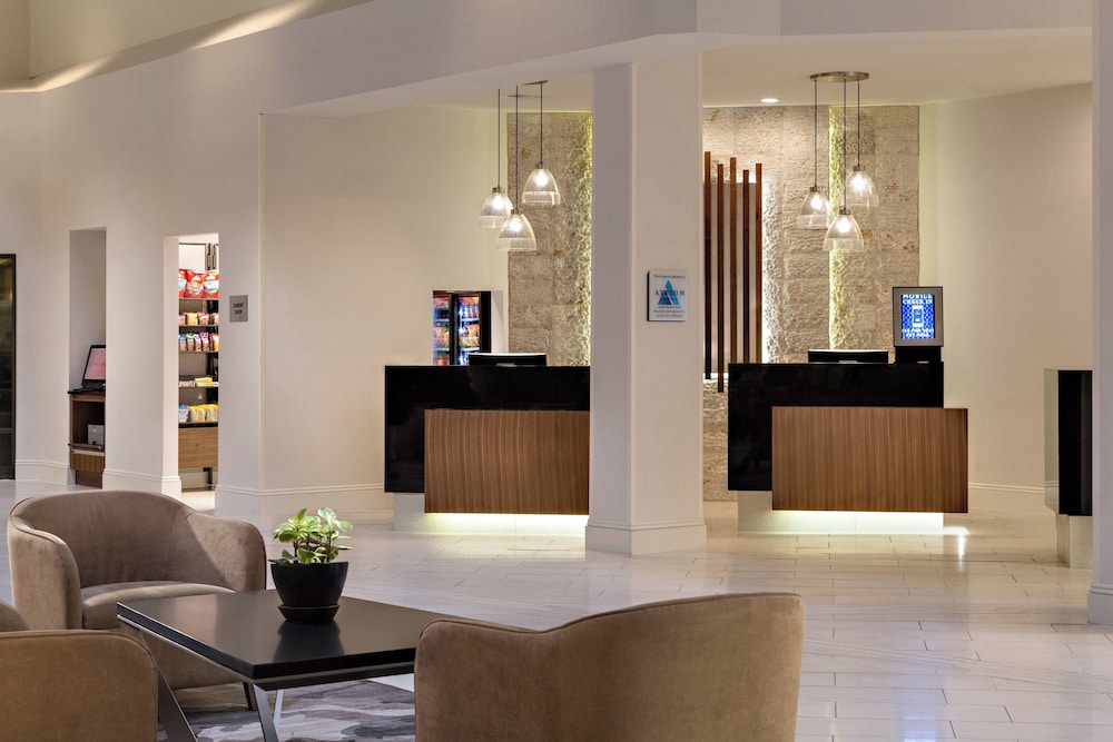 Houston Marriott South at Hobby Airport - photo 6