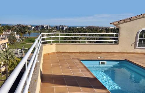 Anacasa Atico MET Oliva Nova Golf AT1403 — 4-Star Luxury Hotel in Oliva, Spain