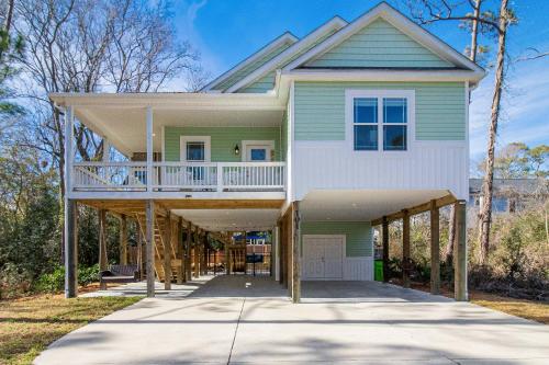 2 Be Fair in Oak Island, United States