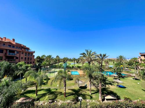 Dos Mares Apartamentos Playa Granada — 4-Star Luxury Hotel in Motril, Spain