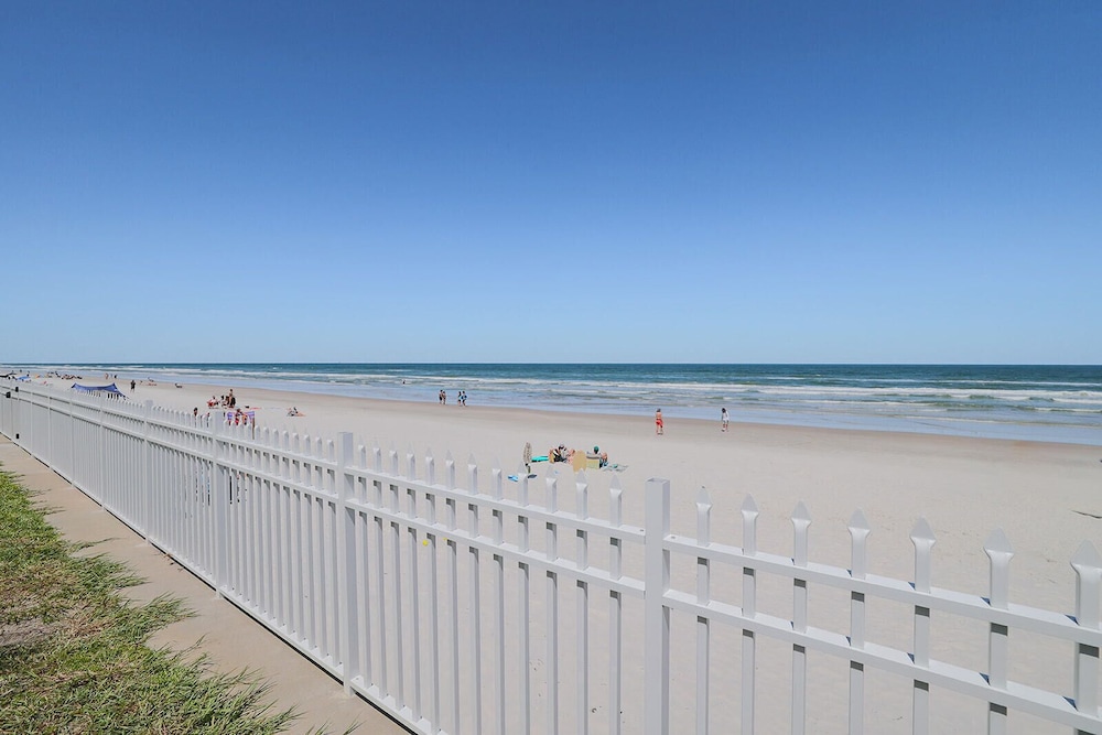 Coastal Waters Inn - photo 185