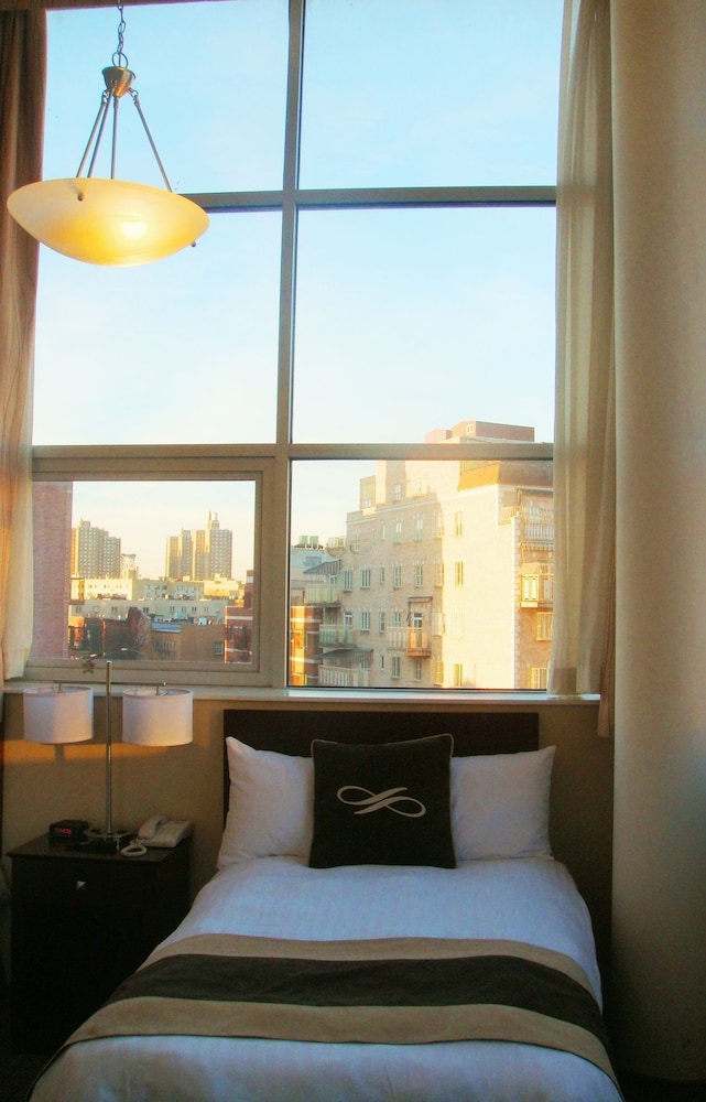 Pointe Plaza Hotel - photo 6