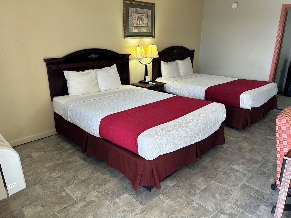Howards Inn Motel - photo 6