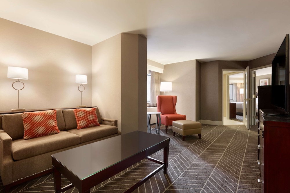 Hilton Arlington - photo 15