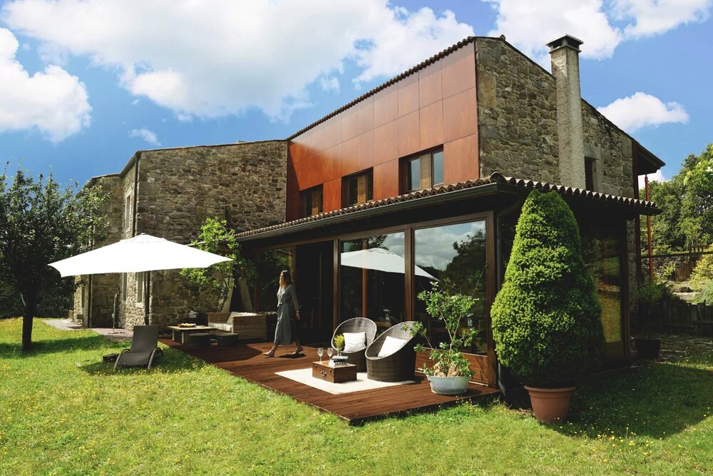 Rectoral De Lestedo - carbon neutral hotel in Unknown City