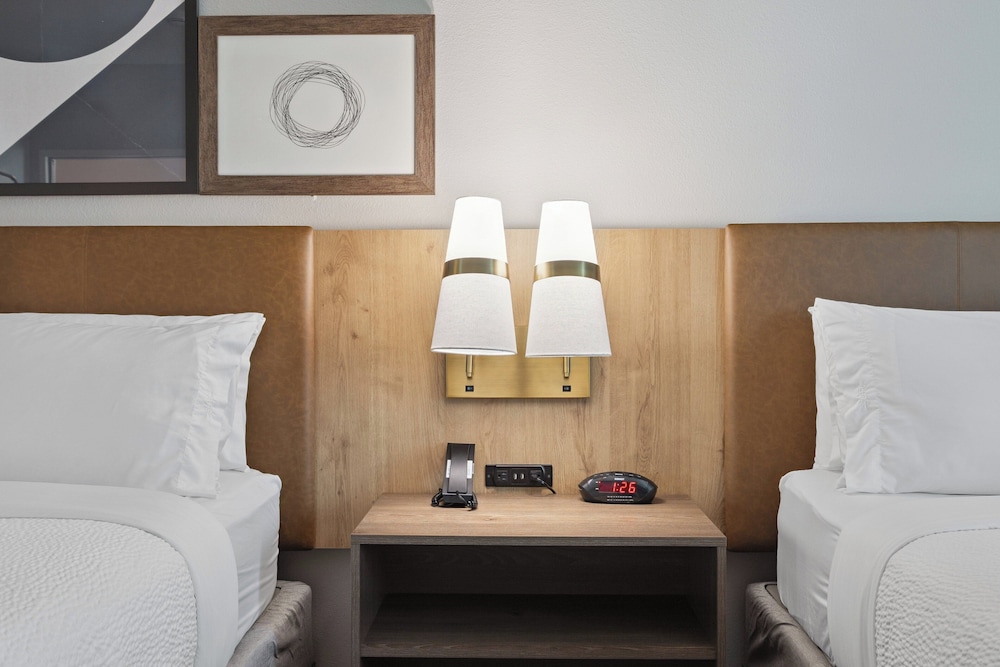 Staybridge Suites Sacramento Woodland - photo 45
