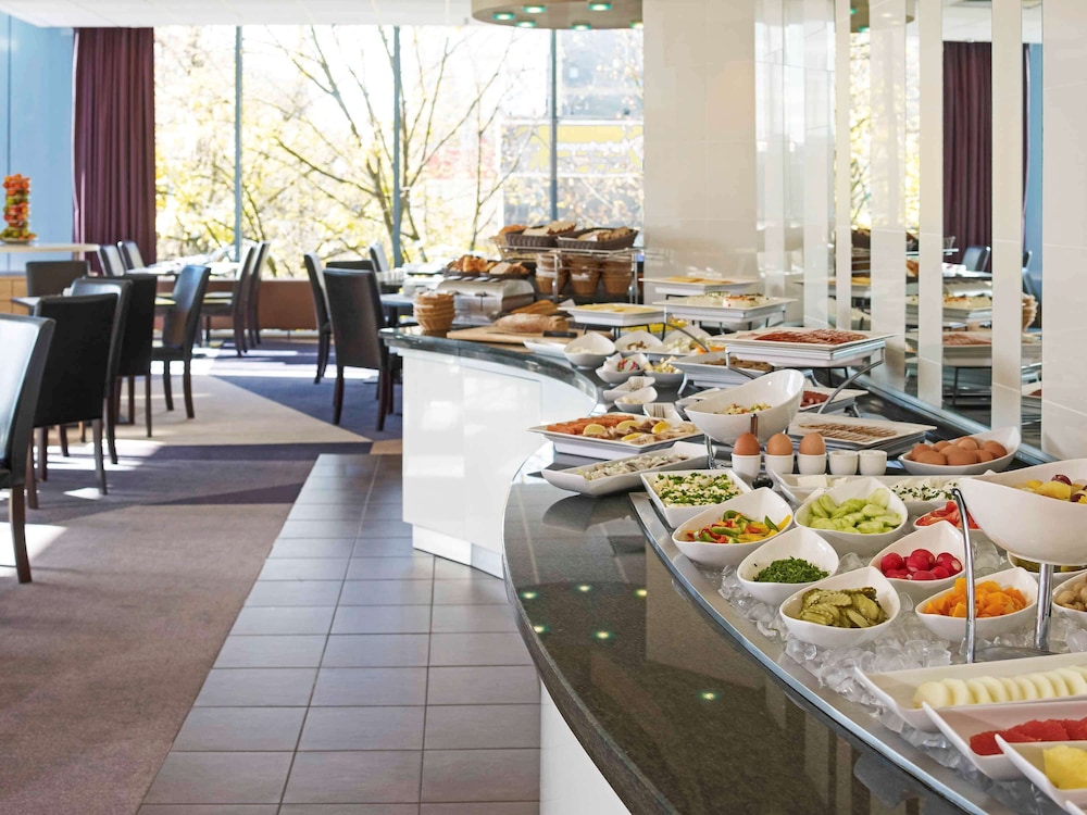 מזון ומשקאות