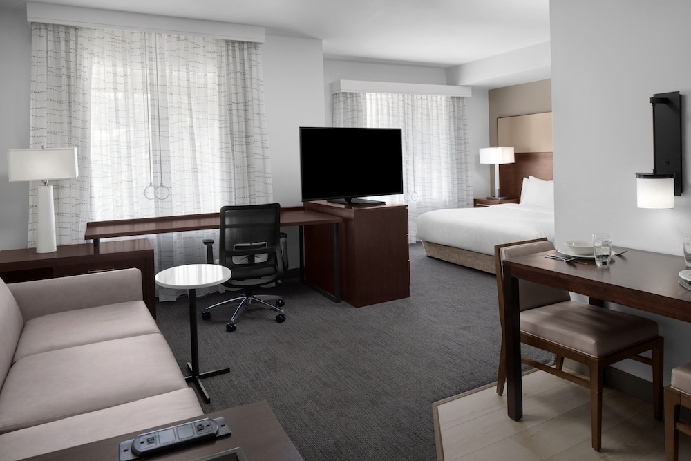 Residence Inn By Marriott Santa Clarita Valencia - photo 19