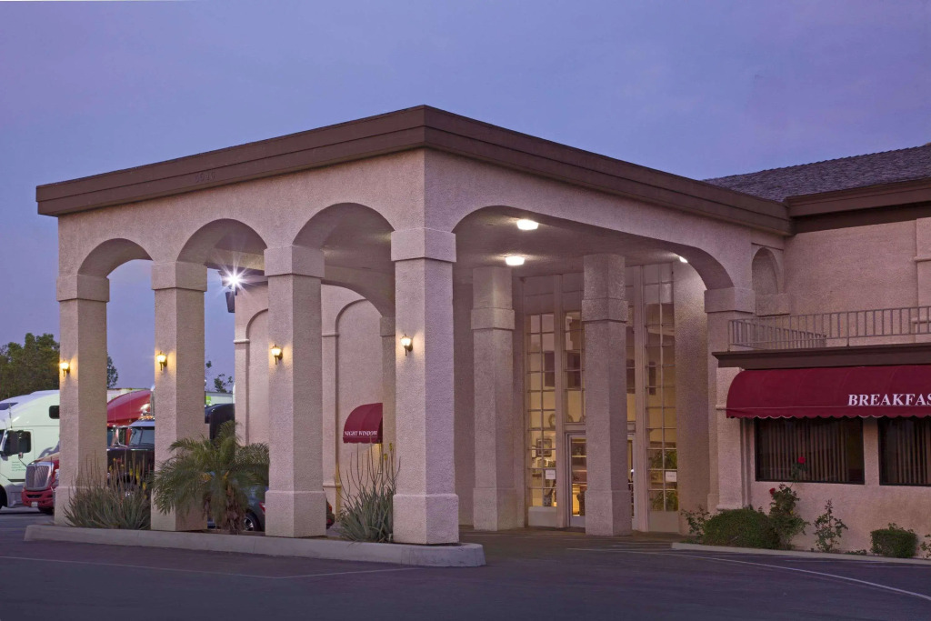 Knights Inn Pico Rivera - photo 3