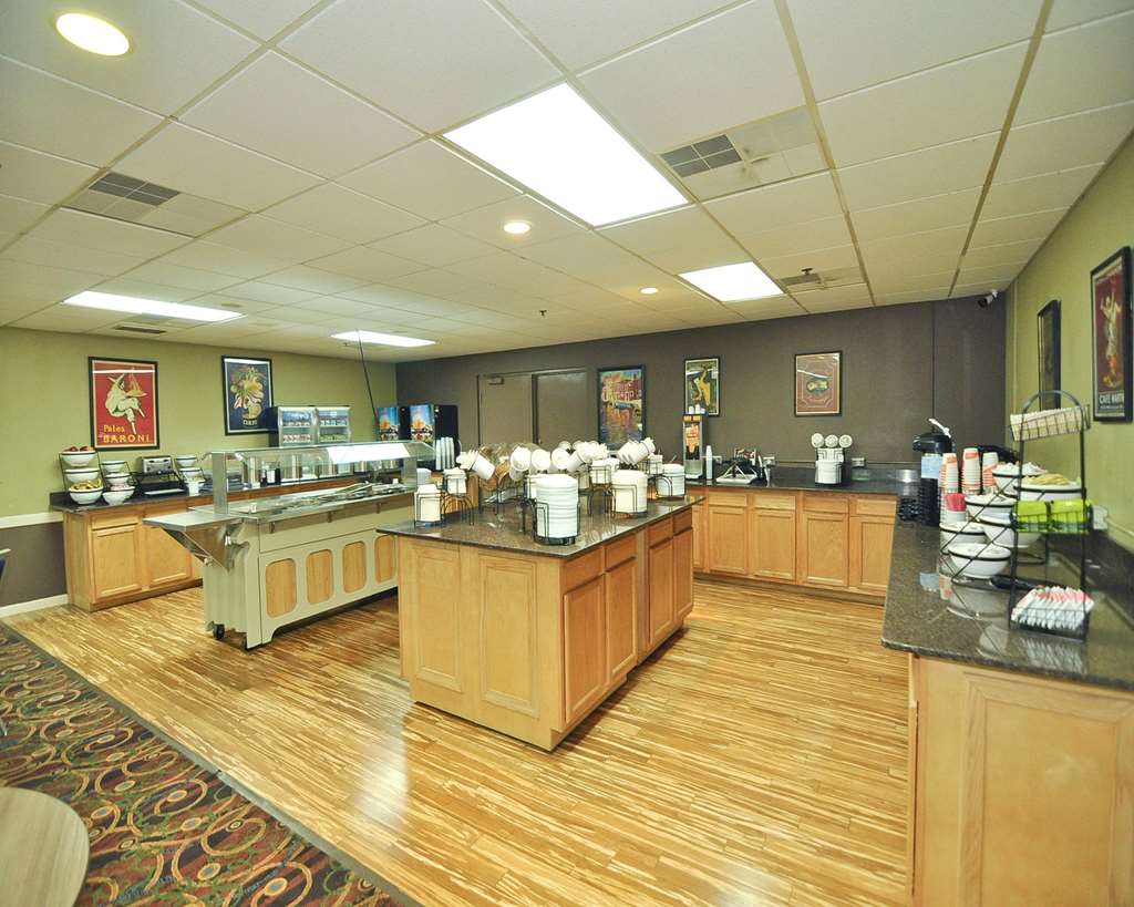 Comfort Inn Sandusky - photo 40