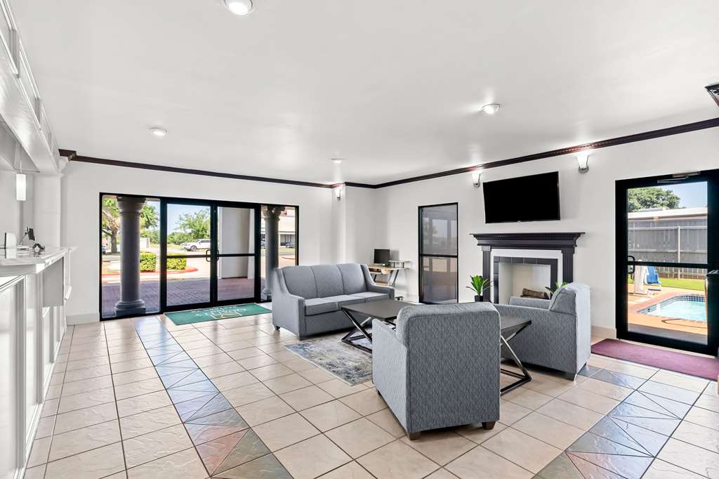 Quality Inn Bastrop - photo 8