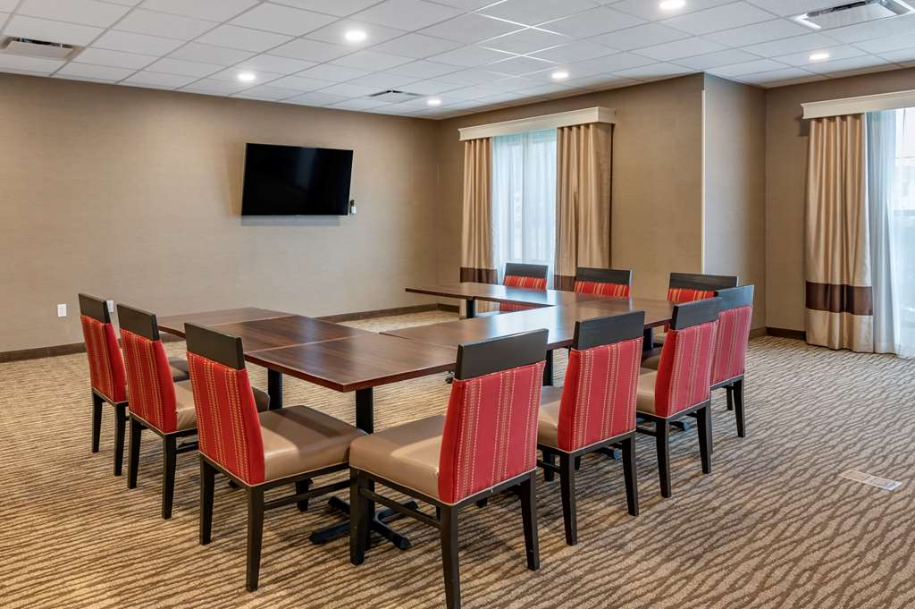 Comfort Suites Columbus Airport - photo 27