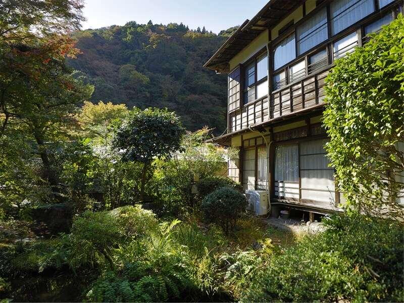 Seiransou — 4-Star Luxury Hotel in Yugawara, Japan