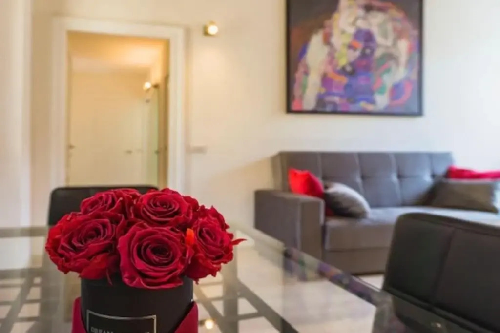 Borgo Charme Elegante E Unico. Dimora Da Sogno — 4-Star Luxury Hotel in Rome, Italy