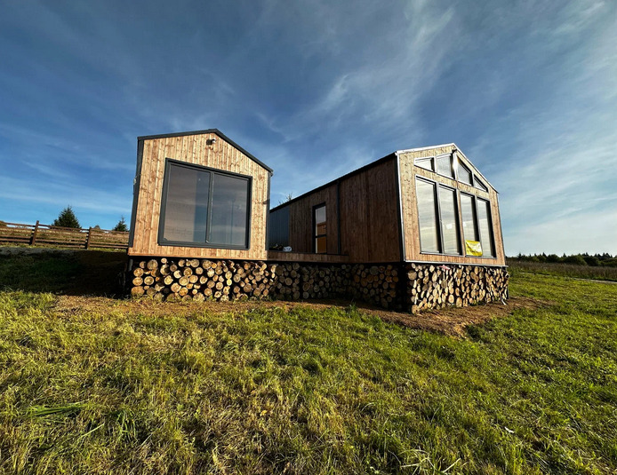Lake Сamp - carbon neutral hotel in Unknown City