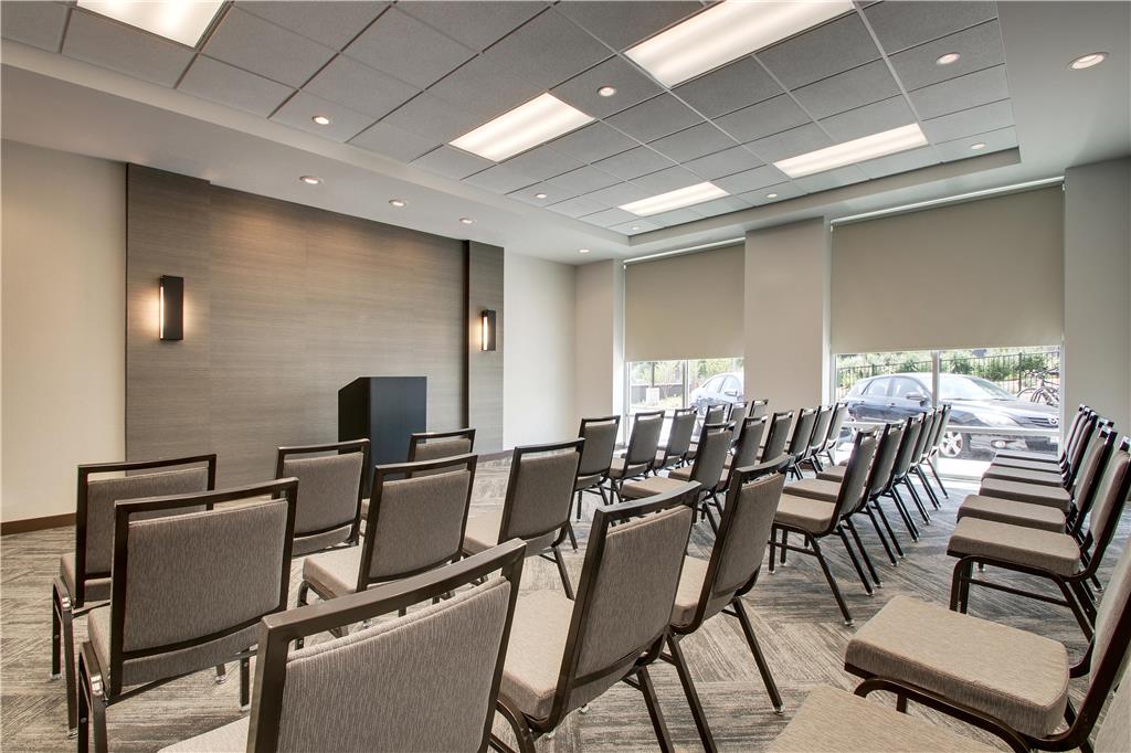 Hyatt Place Milwaukee Downtown - photo 15