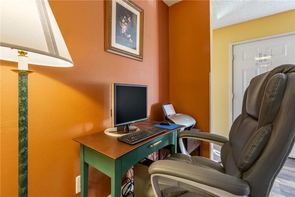 Suburban Studios Albuquerque Uptown - photo 33