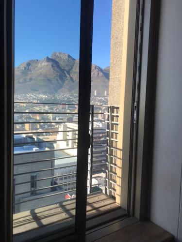 Iconic Cartwright Luxury and amazing views NO loadshedding