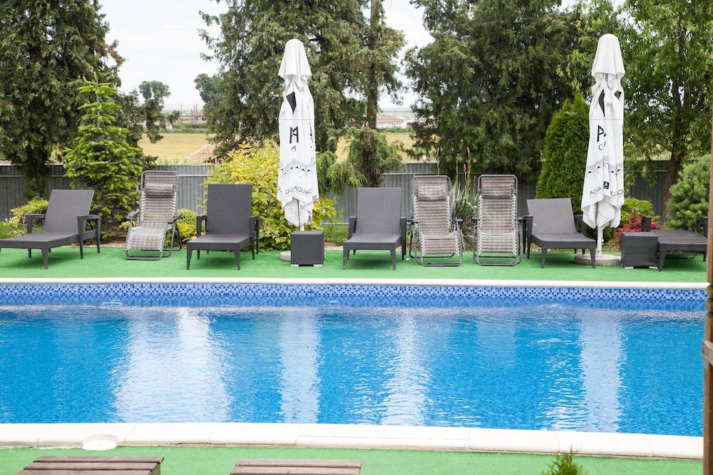 Hotel Mondial — hotel in Baia