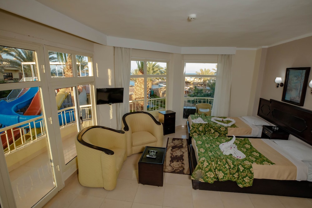 Sand Beach - carbon neutral hotel in Hurghada