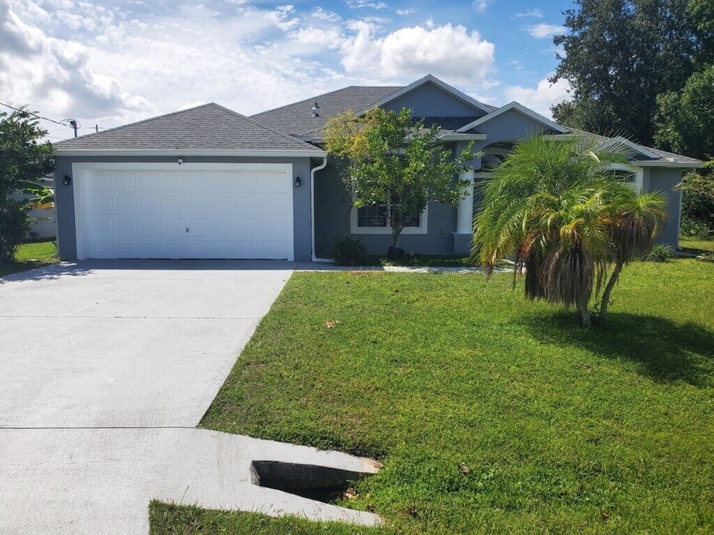 Palm Paradise - last minute hotel in Palm Coast