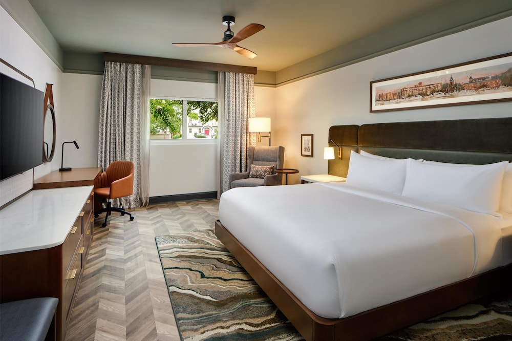 Tryon Riverfront Inn New Bern Tapestry - photo 7