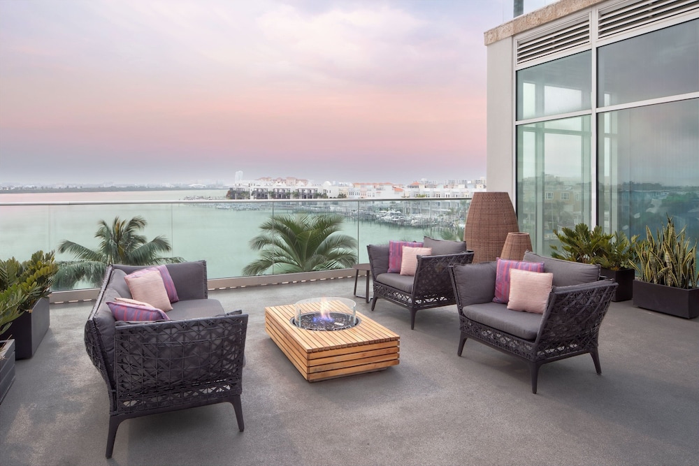 SpringHill Suites by Marriott Clearwater Beach - photo 8