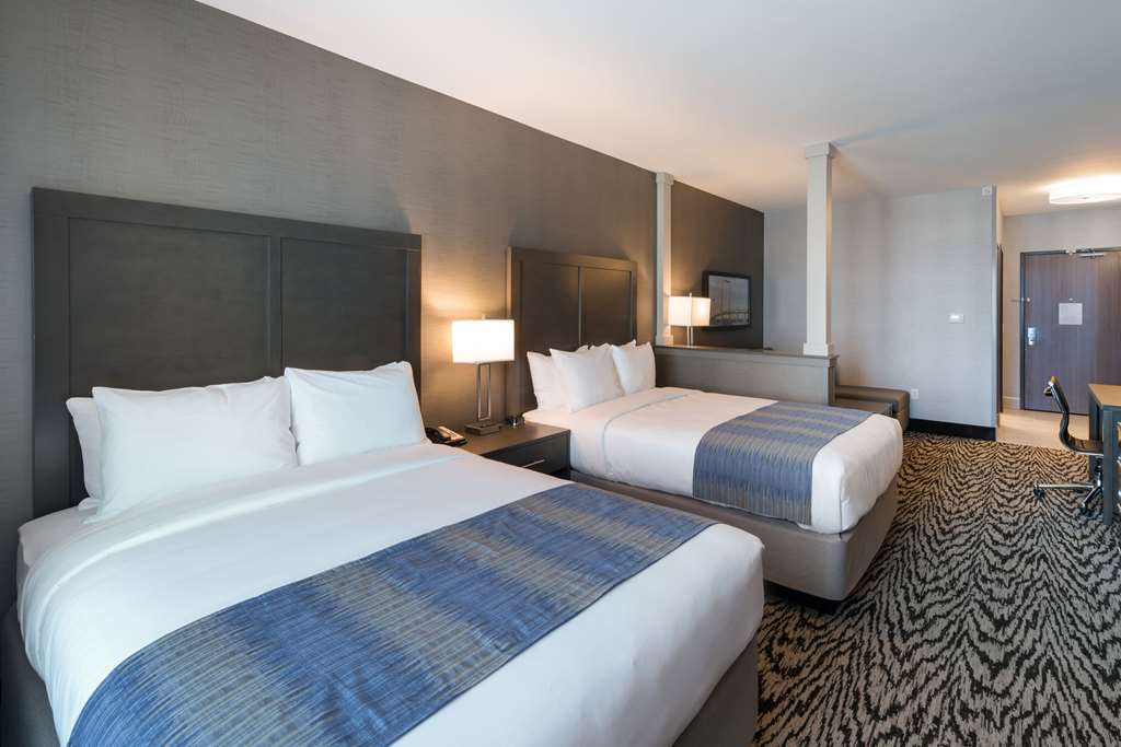 Comfort Suites Kennewick At Southri - photo 37