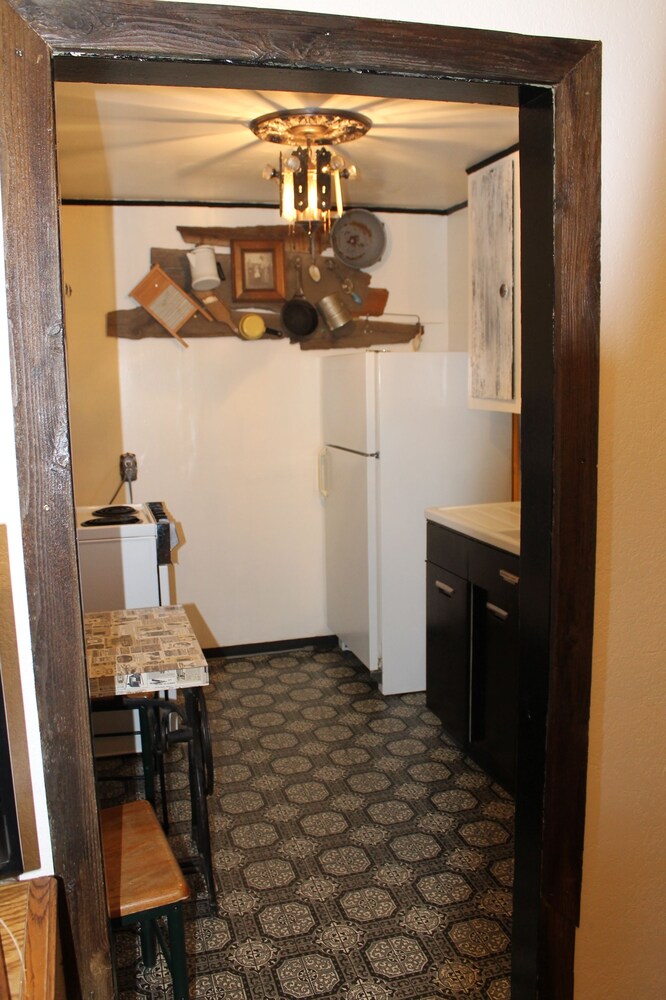 Black Bear Motel - photo 34