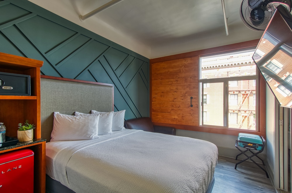 Ram's Hotel - last minute hotel in San Francisco