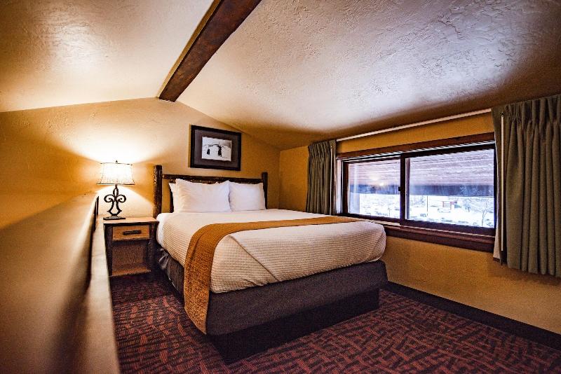 Elk Country Inn - photo 90
