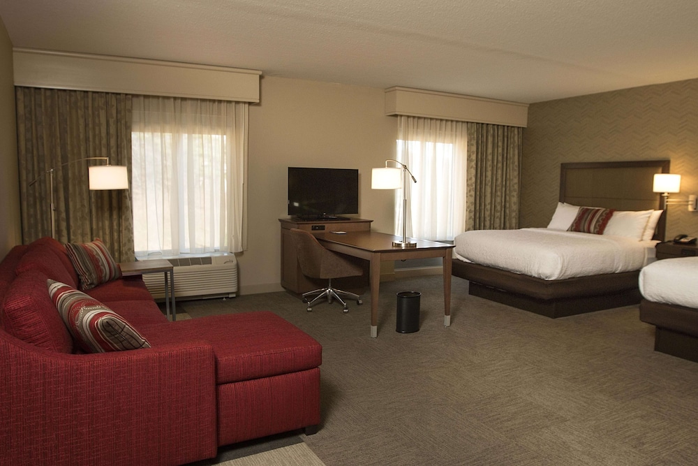 Hampton Inn & Suites Boone - photo 20