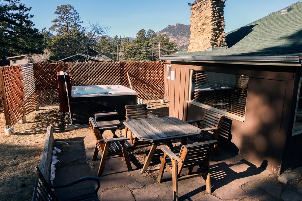 Triple R Cottages By Rocky Mountain Resorts — Estes Park