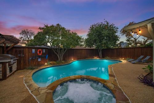Best of Richardson 5BD 3BA with Pool Patio BBQ — hotel in Richardson