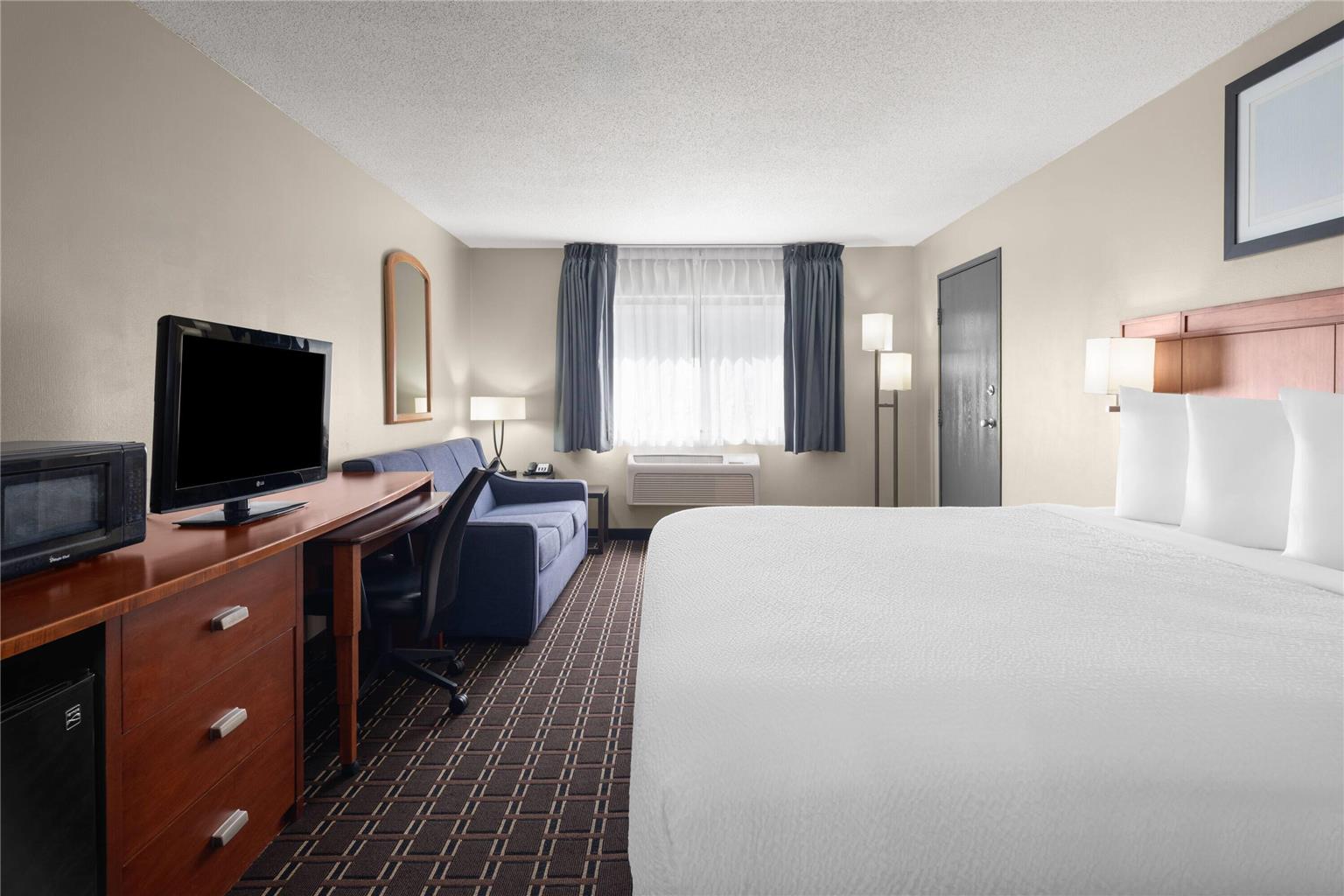Travelodge by Wyndham Fargo West Acres - photo 10