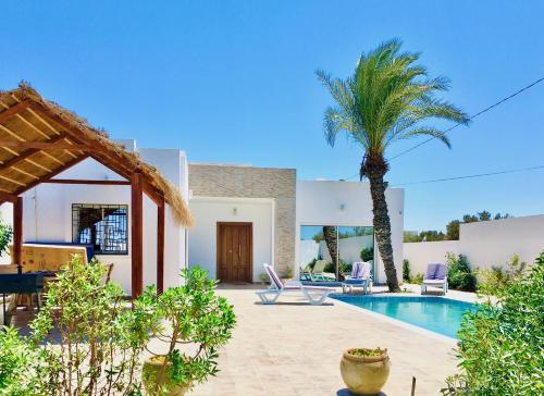 Villa Lina Moderne toute équipée & Piscine — 4-Star Luxury Hotel in Midoun, Tunisia