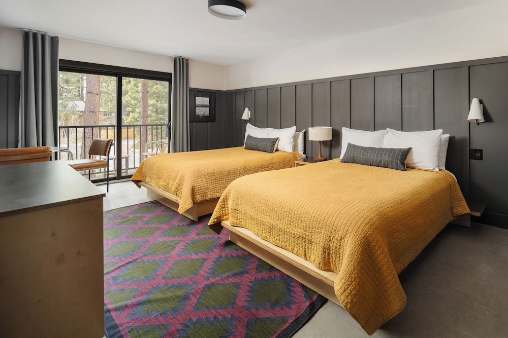 The Coachman Hotel - photo 23