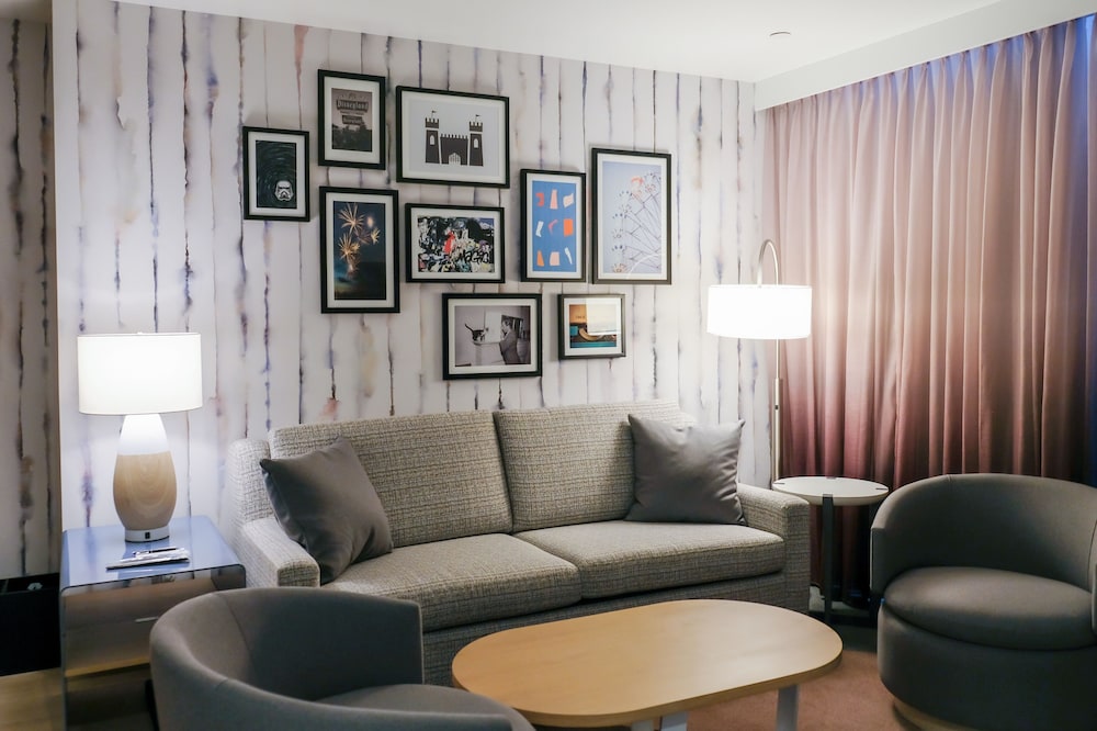 The Viv Hotel Anaheim a Tribute Portfolio Hotel - photo 15