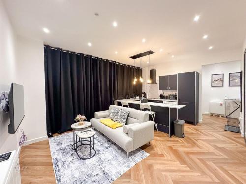 Modern 2 Bedroom Flat in Luton Town Centre — 4-Star Luxury Hotel in Luton, United Kingdom