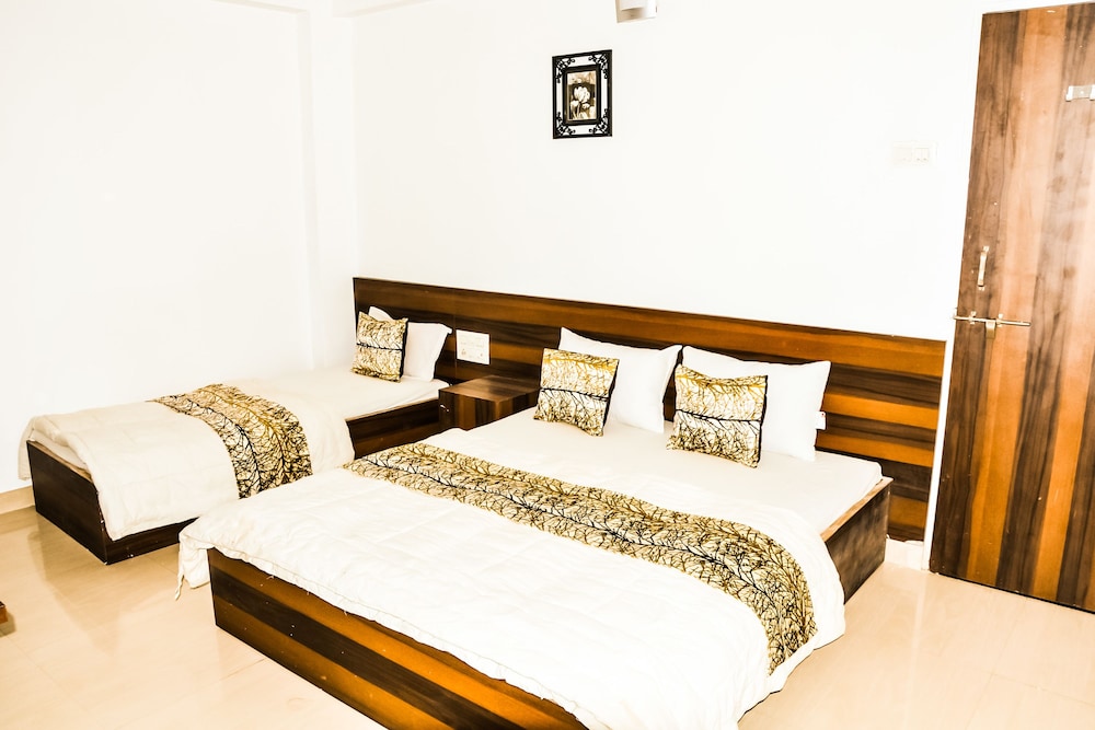 Hotel Sai Gangotri — Shirdi
