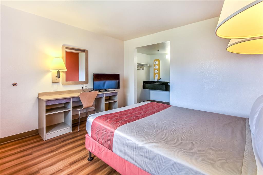 Motel 6 Salinas CA North Monterey Area - photo 9