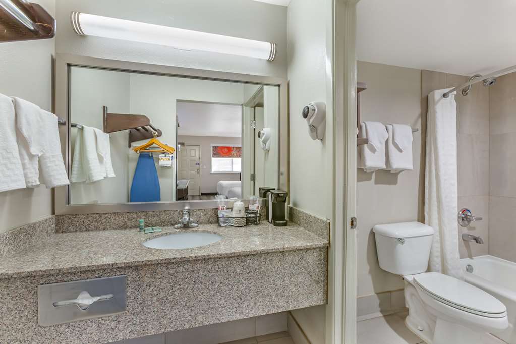 Best Western Sunland Park Inn - photo 17