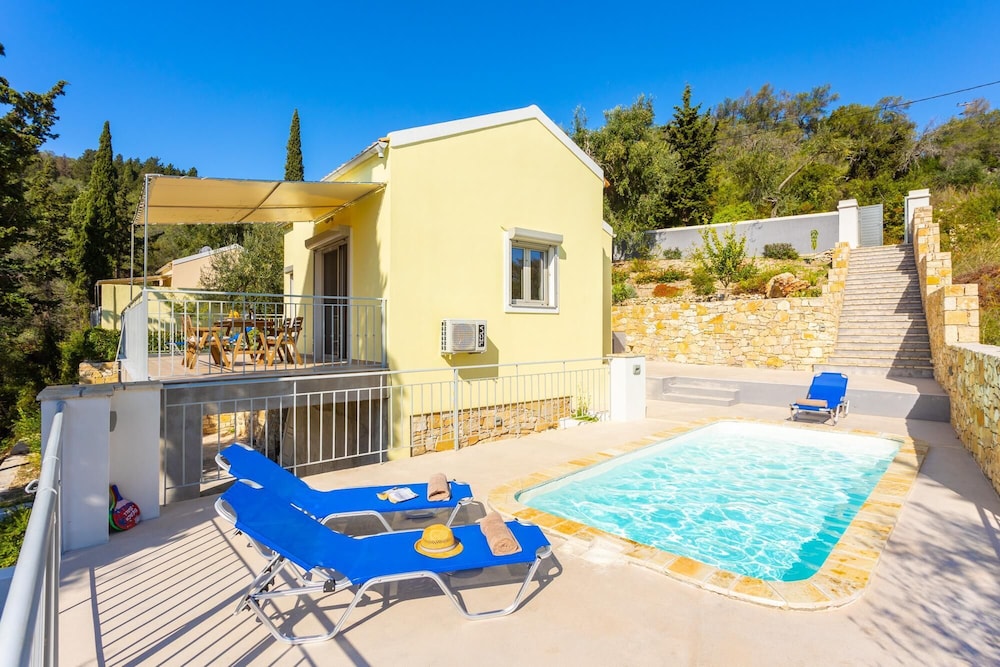 Villa Ifigeneia Swimming Pool Walk to Beach Sea Views A C Wifi 3455 — 4-Star Luxury Hotel in Gaios, Greece