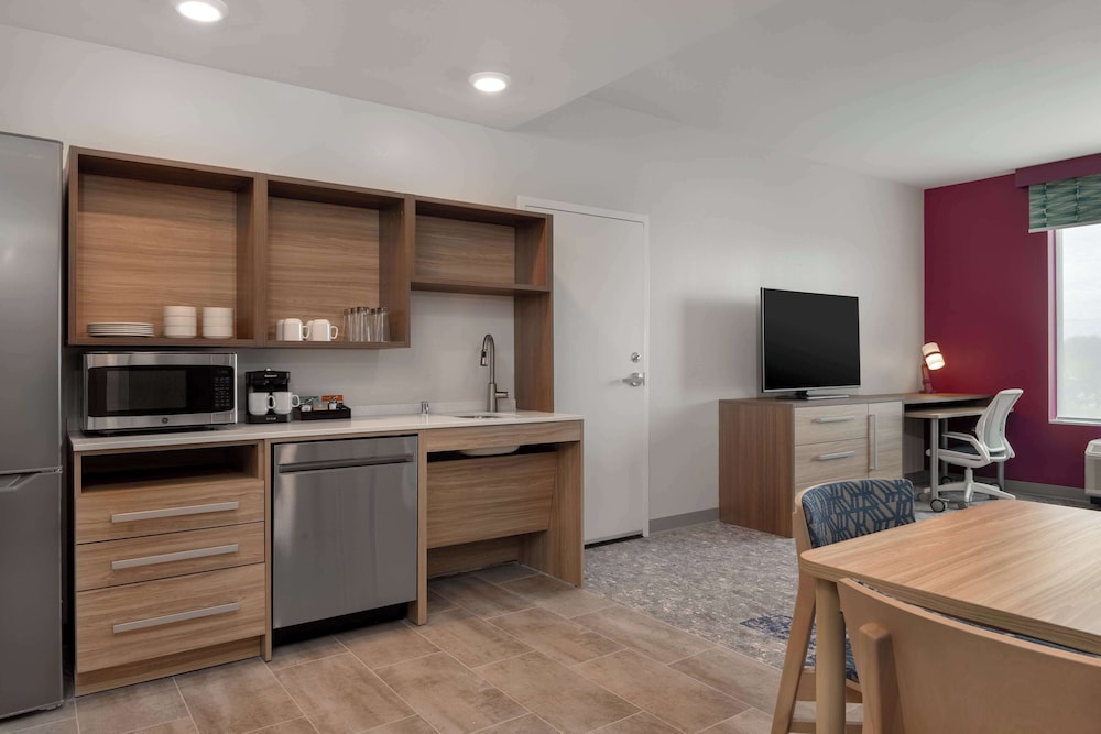 Home2 Suites by Hilton Sheboygan - photo 22