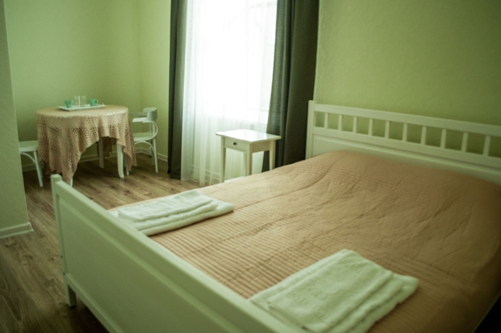 Rafinad - carbon neutral hotel in Sharhorod
