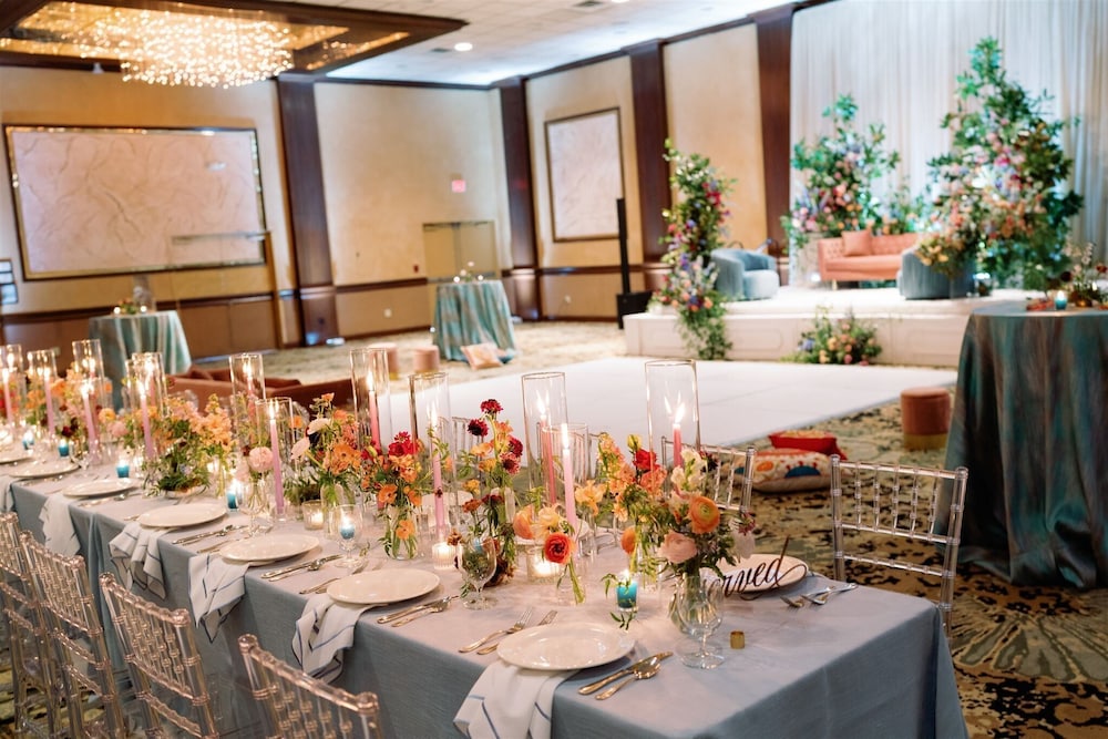 Crowne Plaza Knoxville Downtown University by IHG - photo 58