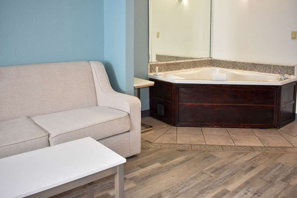 Clarion Pointe Vidalia Lyons West - photo 21